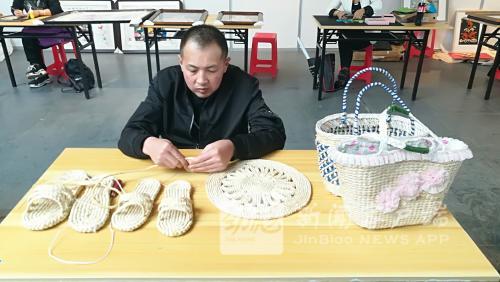 黑龍江省首屆非物質文化遺產傳統(tǒng)工藝大賽決賽舉行